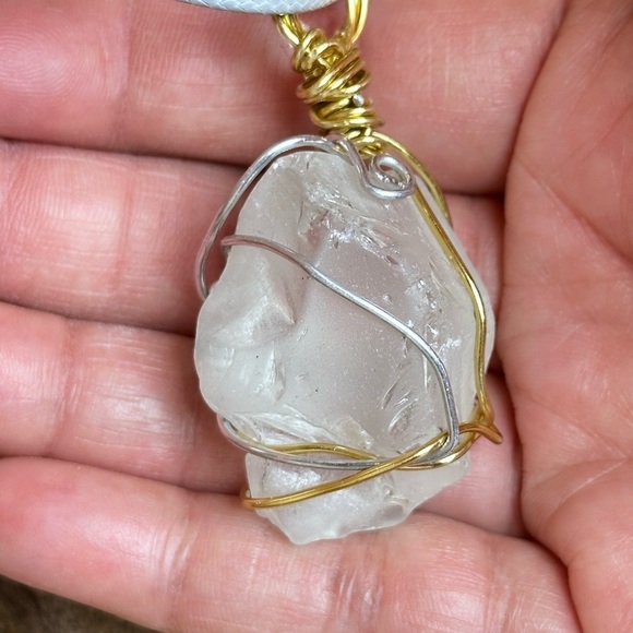 Handmade Gold and Silver Wire Wrapped Pendant Necklace Sea Glass 4215/4174 - Picture 3 of 11